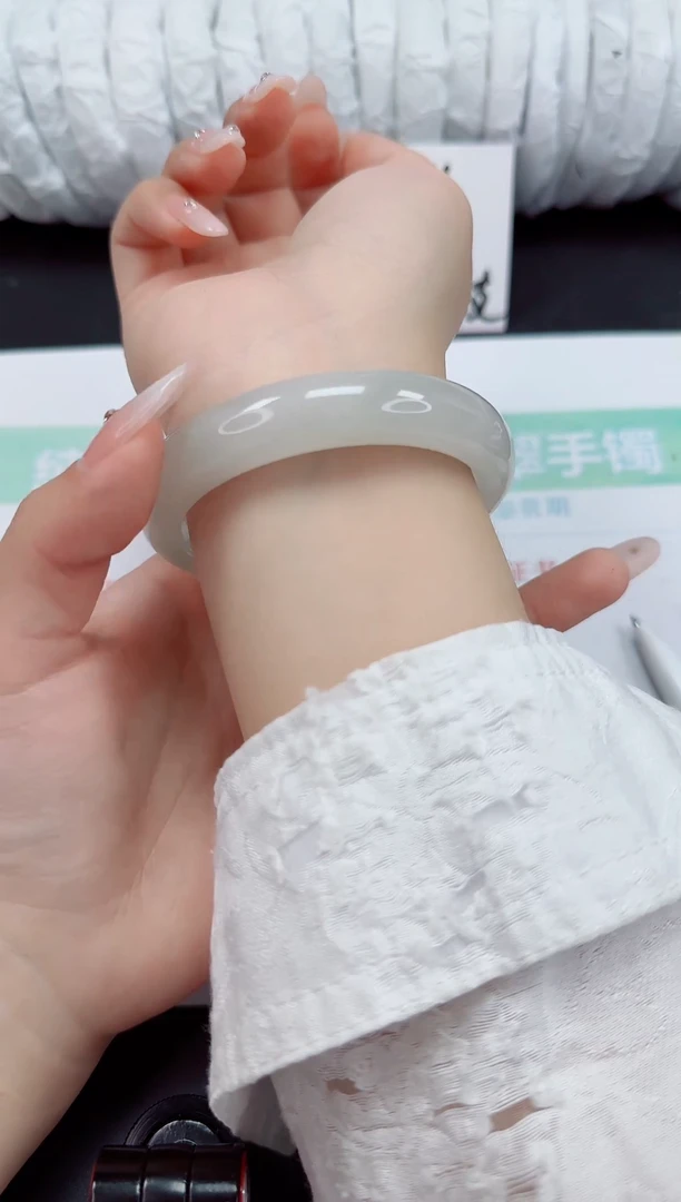 石英岩玉手镯未镶嵌295-56/57