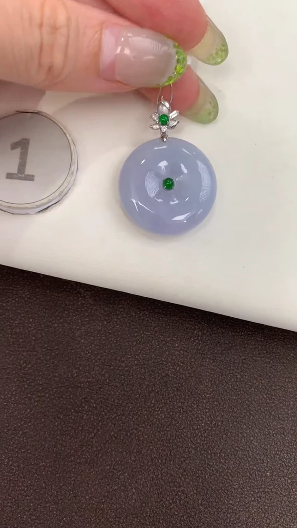 颈饰18K金镶嵌翡翠天然缅甸a货翡翠