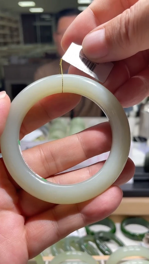 未镶嵌手镯和田玉54-55圈口 1086