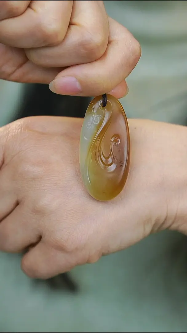 吊坠(不含链)未镶嵌和田玉和田玉吊坠