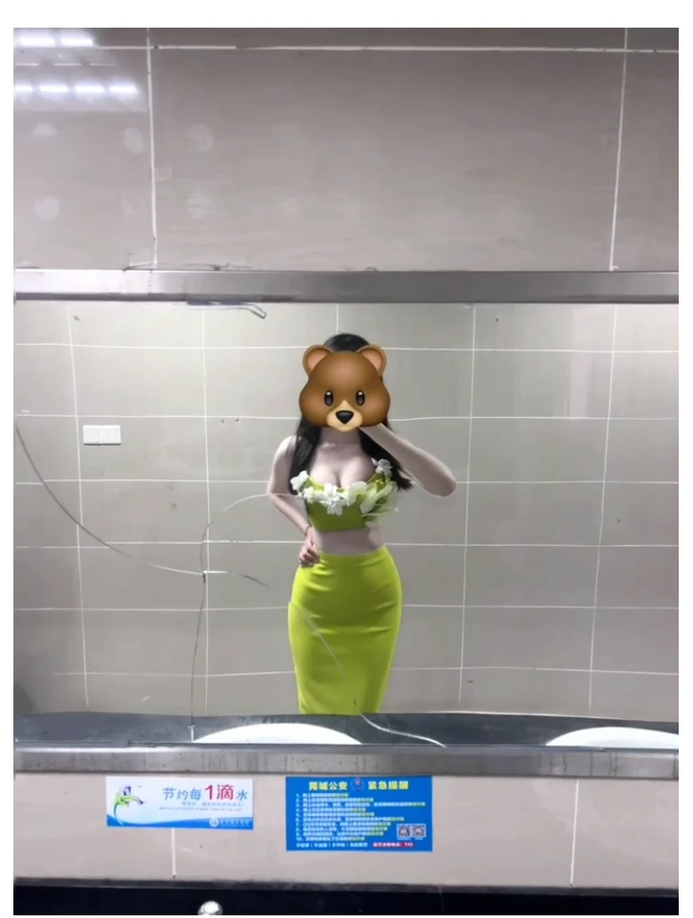 海边度假风穿搭套装独特绝美绿色立体花朵吊带上衣女包臀裙半身裙