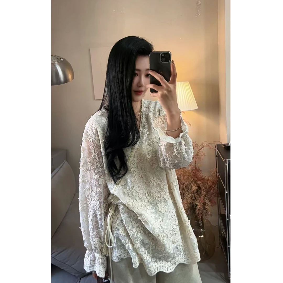 高级感国风气质钉珠提花蕾丝衬衫女春秋韩版时尚圆领长袖宽松上衣