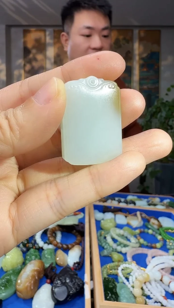 未镶嵌和田玉挂件拍一发一