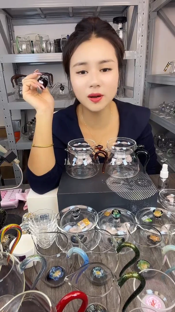 手工艺品玻璃禾器 乐妍一对