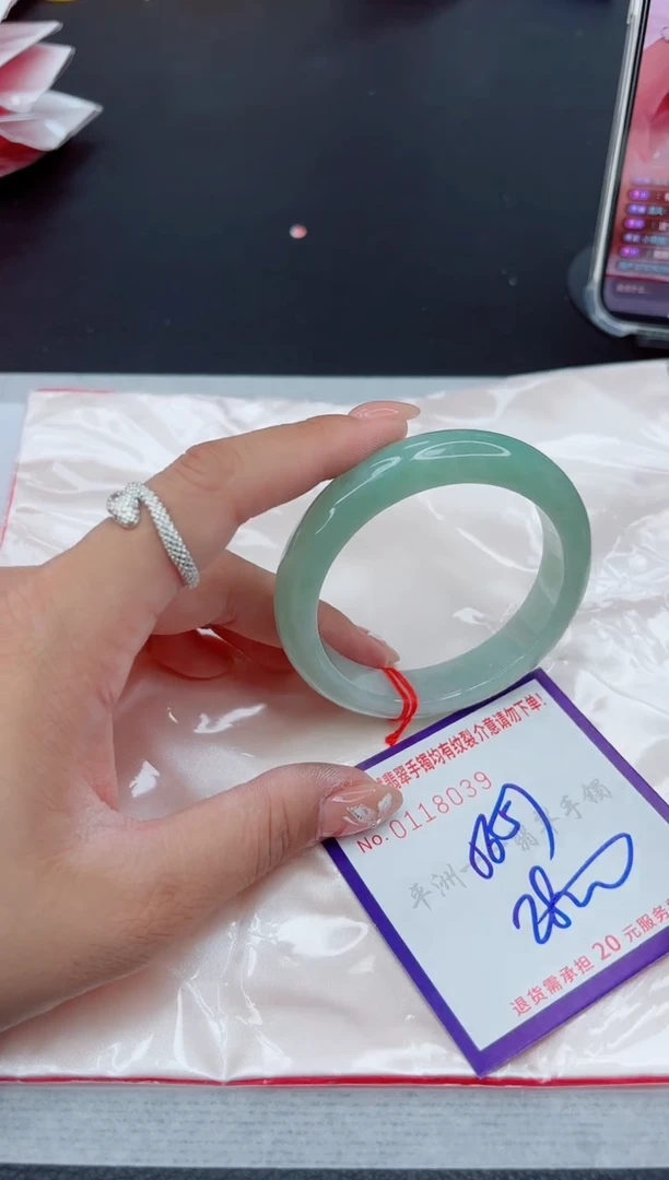 翡翠手镯未镶嵌111111111