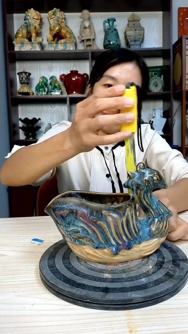 经典精美复古风格瓷器