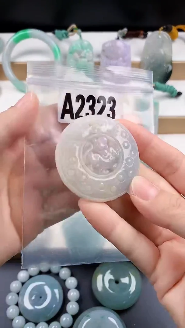 颈饰未镶嵌翡翠天然翡翠吊坠挂件