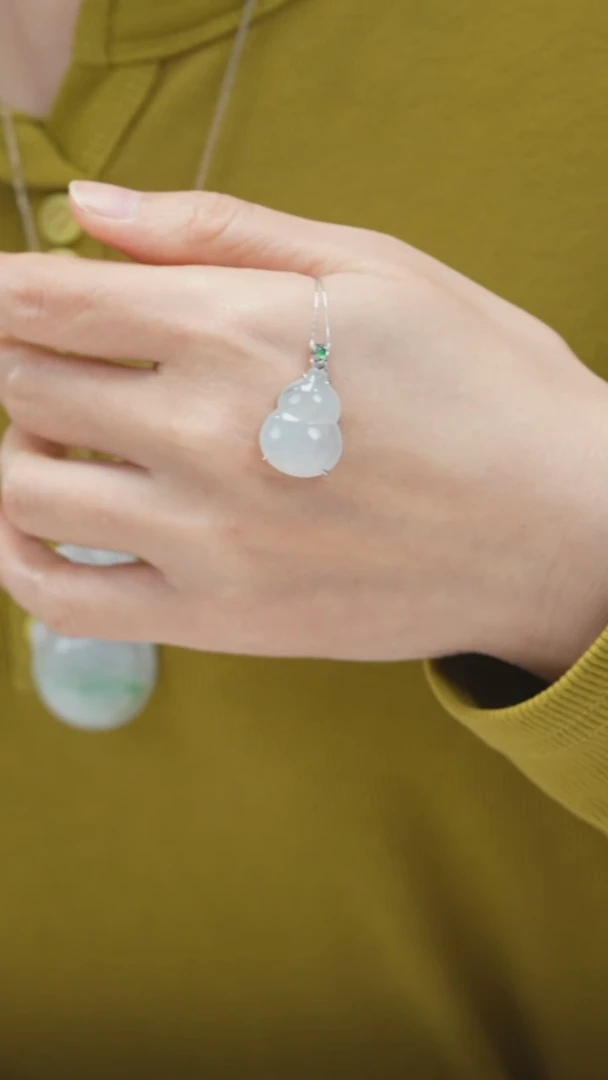 颈饰18K金镶嵌翡翠葫芦w0653