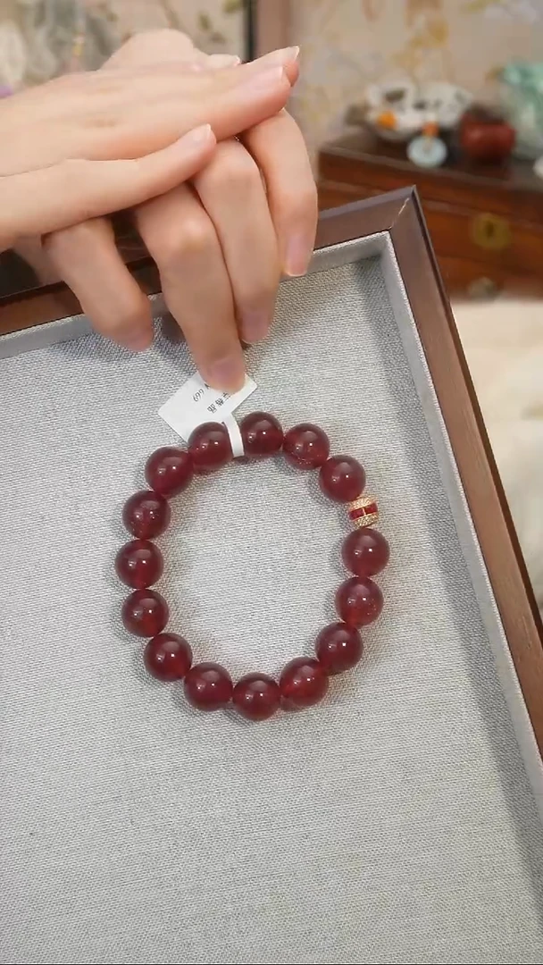【闪购商品】水晶手串未镶嵌颜色微差多样性发货发其一