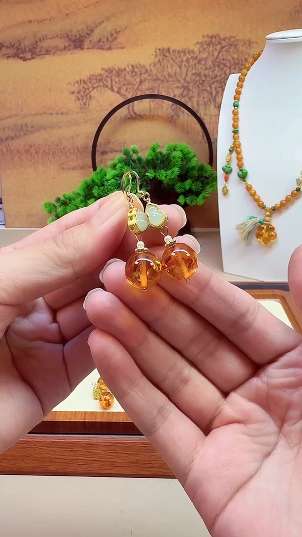 琥珀14K金镶嵌耳饰E200