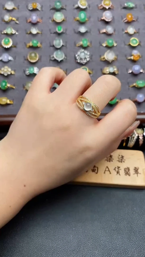 银S925镶嵌戒指翡翠.........