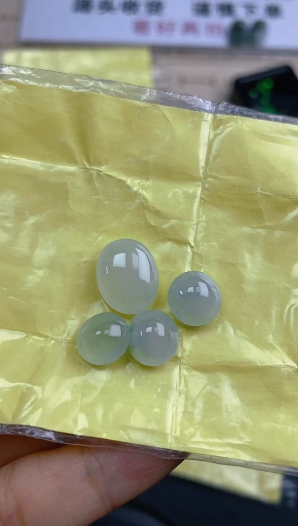 翡翠裸石天然翡翠蛋面114
