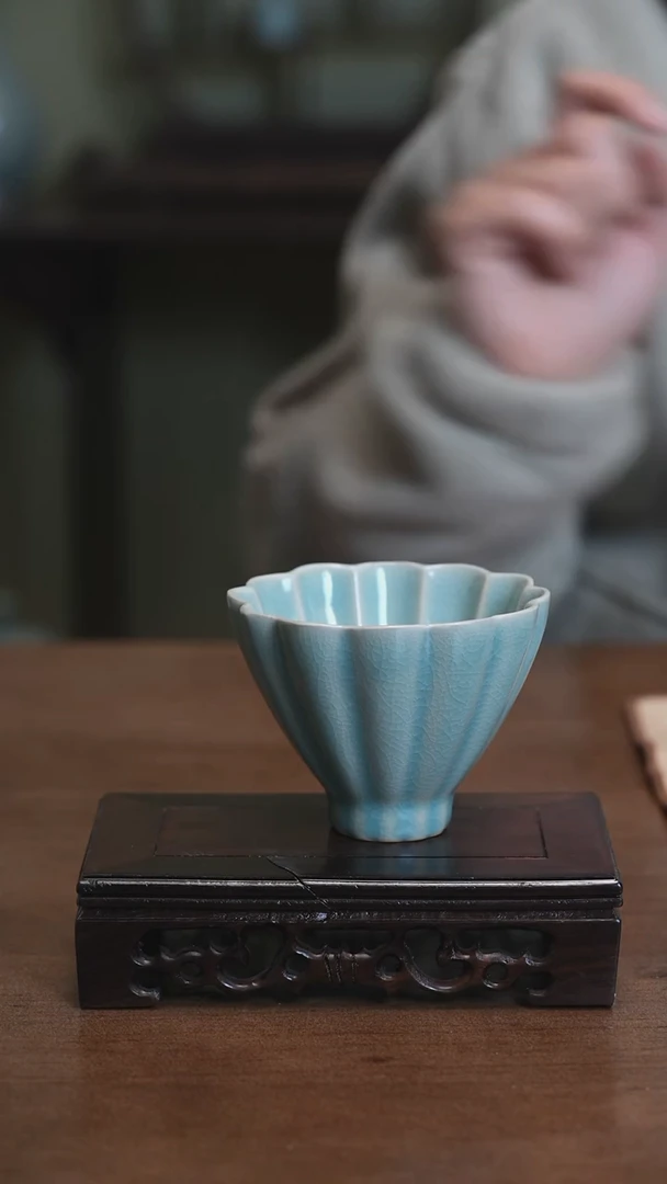 【闪购商品】Y宝丰宋官窑原产地汝瓷莲瓣斗笠杯杯（微瑕