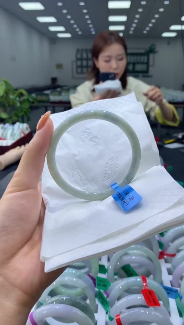 未镶嵌手镯翡翠0042378