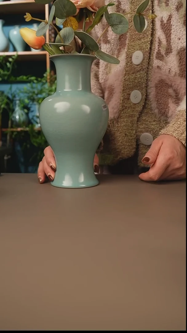 仿古天青观音瓶微暇