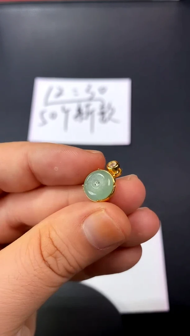 【闪购商品】翡翠颈饰银S925镀金镶嵌买断价