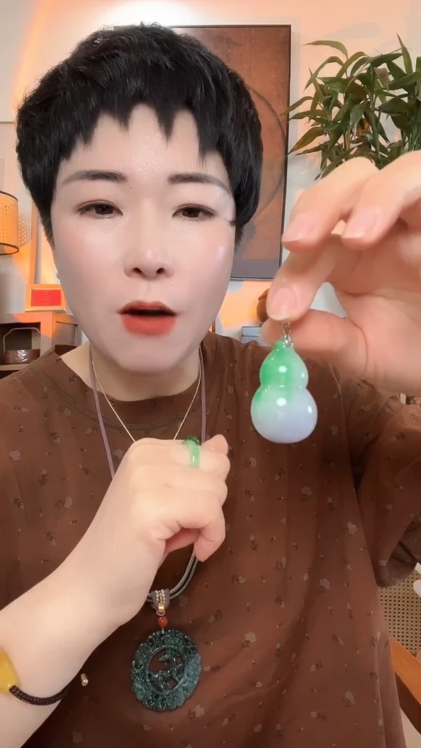 吊坠(赠链)未镶嵌翡翠多样性发货888