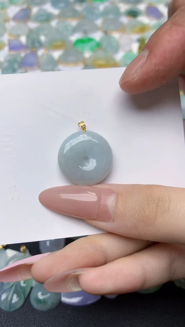 翡翠18K金镶嵌颈饰天然翡翠A货