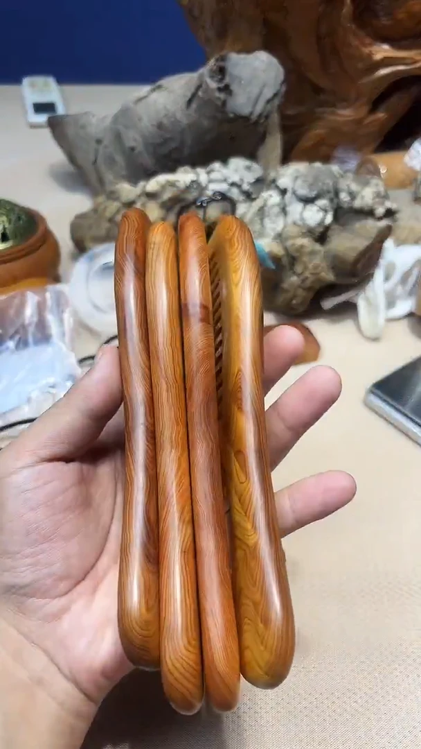 柏木（崖柏）阳****马南太行崖柏梳子