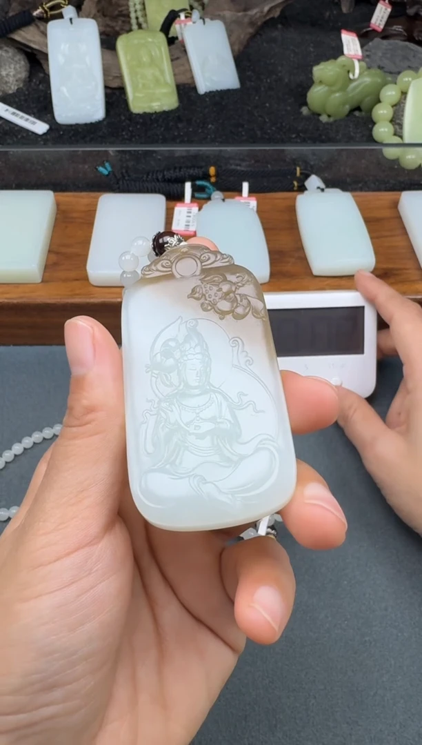 颈饰未镶嵌和田玉2