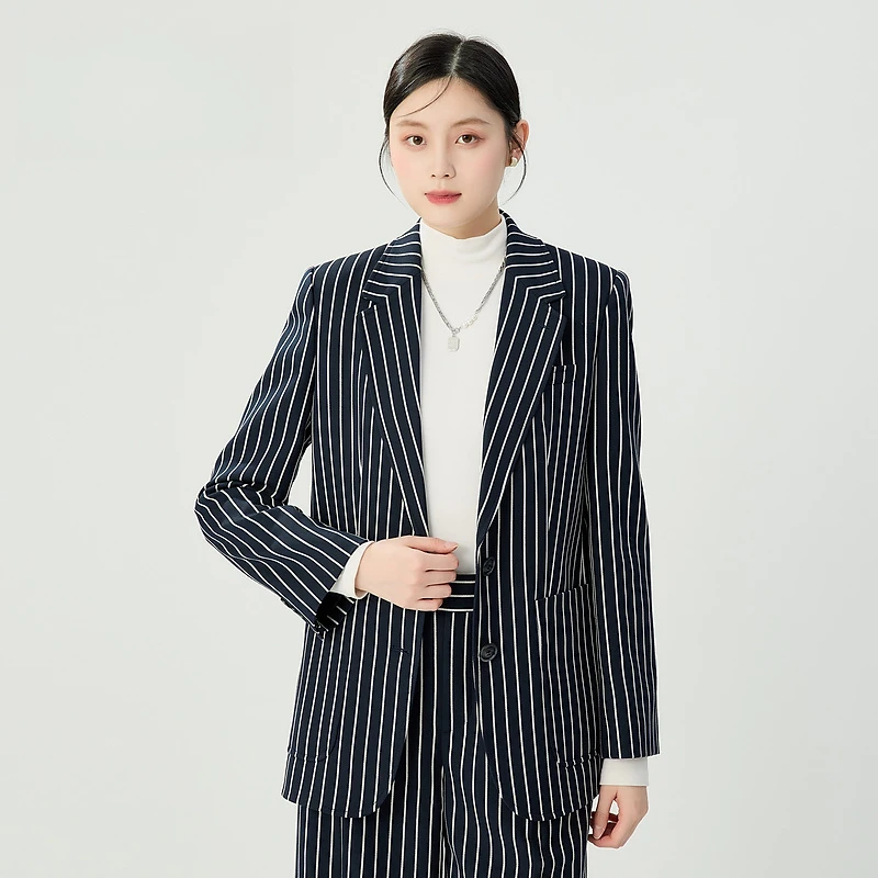 哥弟品质女装秋冬款时尚百搭经典干练挺括版型正肩西装1400485