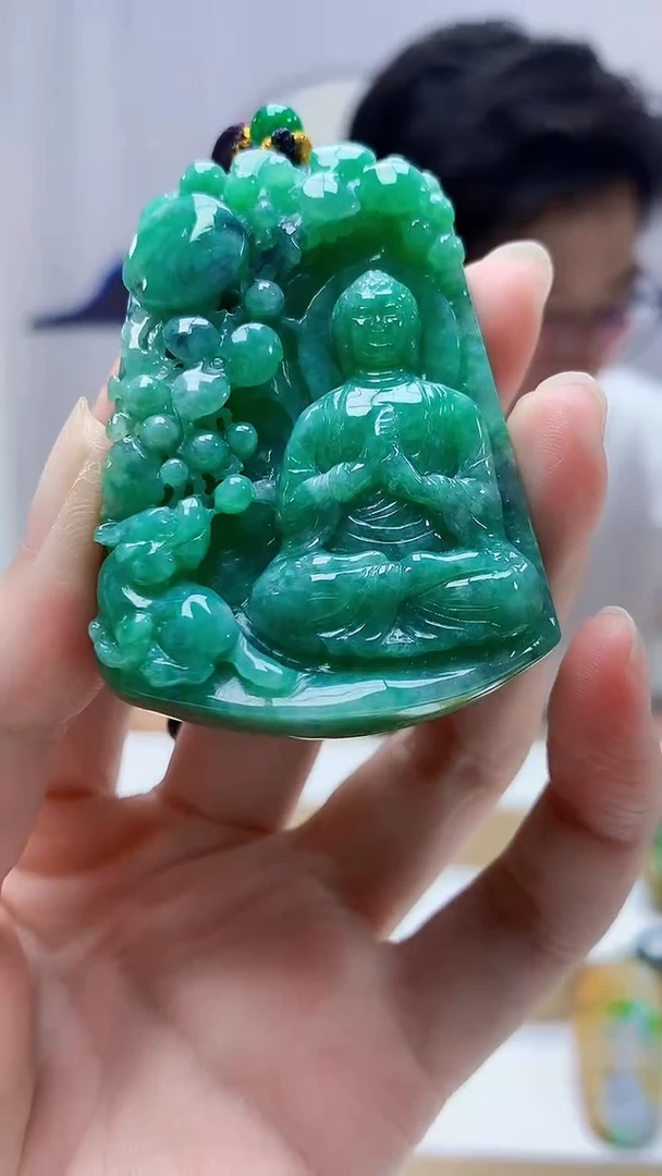 未镶嵌定制翡翠4688zm-毛货挂件观音101
