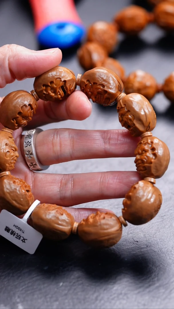 【闪购商品】橄榄核吊坠橄榄核