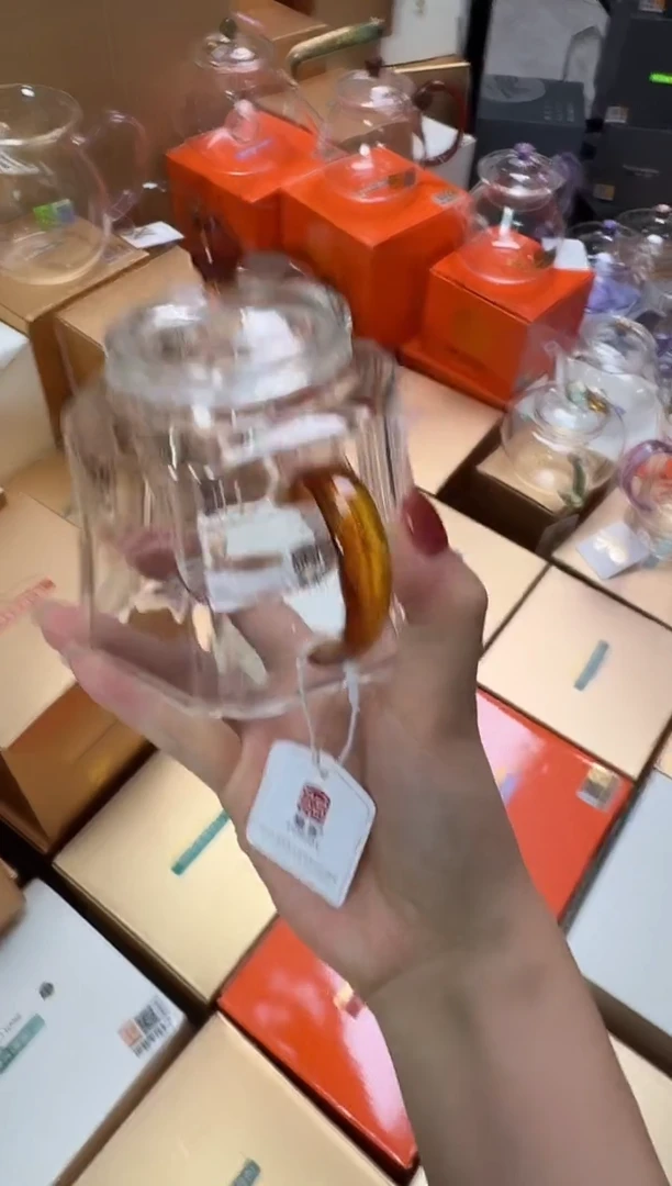 @@福荣六方壶琥珀色