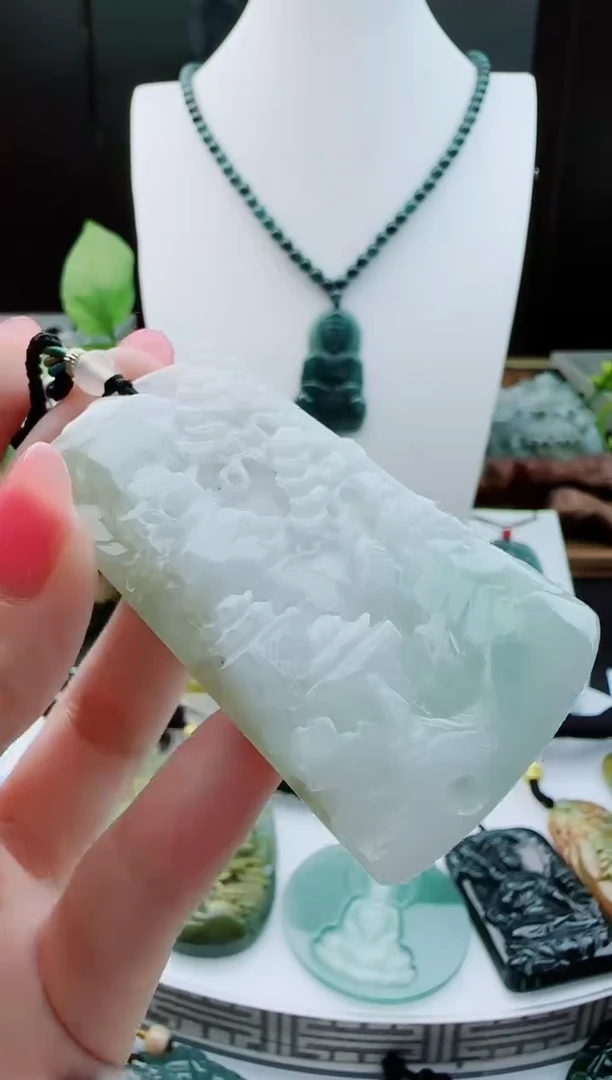 【闪购商品】翡翠颈饰未镶嵌11111111