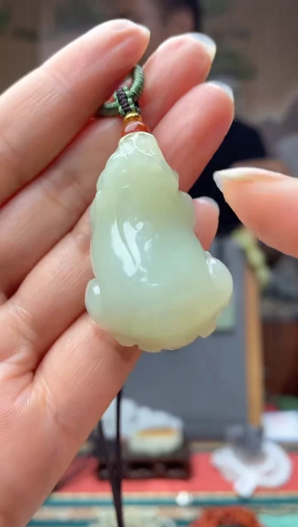 和田玉未镶嵌颈饰拍一发一