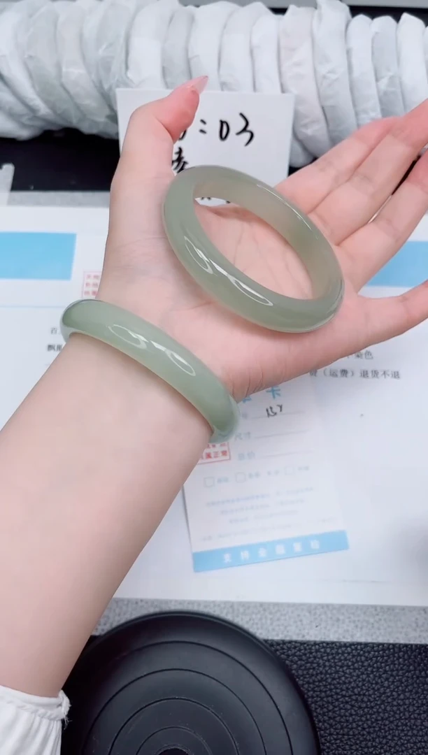 石英质玉手镯未镶嵌152-58.8