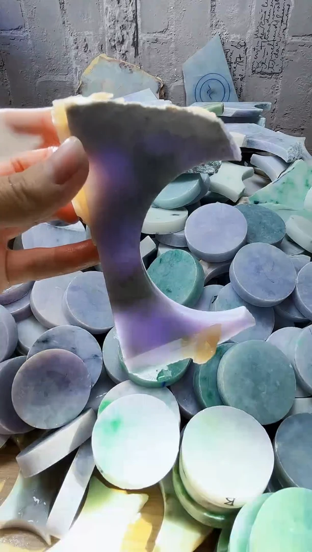 配石翡翠天然翡翠A货523