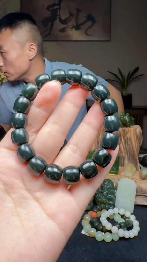 手链未镶嵌和田玉极致弧直切卡12