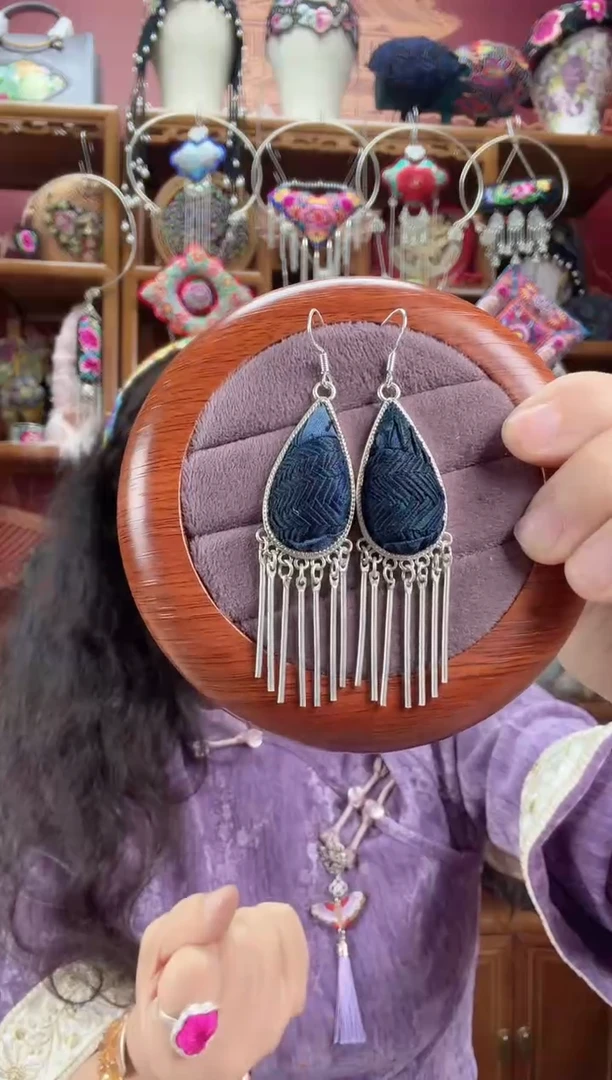 刺绣耳环125甜甜家