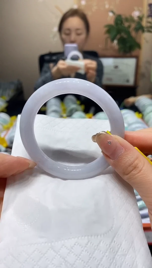 【闪购商品】翡翠手镯未镶嵌55.2圈口