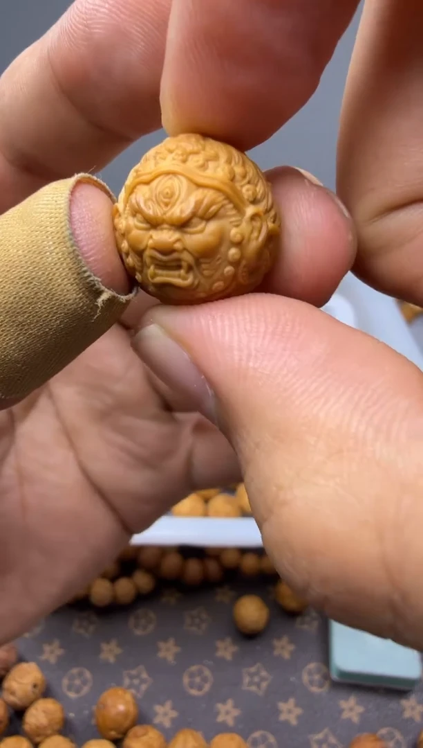 吊坠猴头核桃大黑天