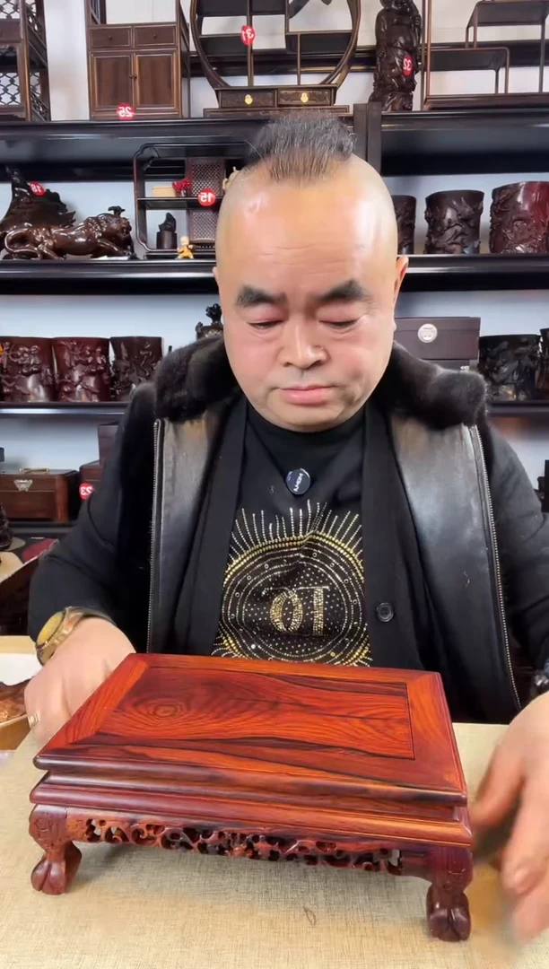木老李红木工艺品107瑕疵