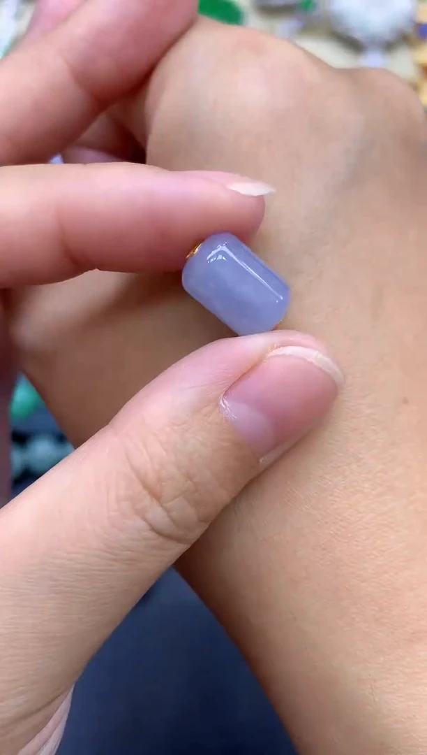 颈饰18K金镶嵌翡翠180-中国好珍宝