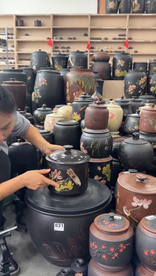 罐瑕疵茶叶罐 665  彩填小五饼鼓盖