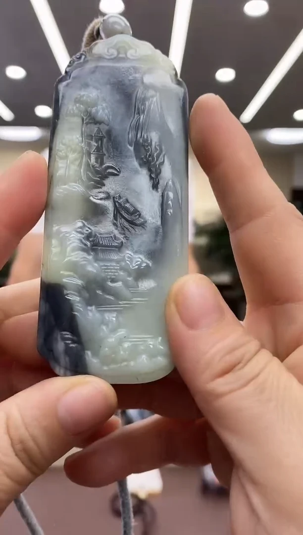 和田玉未镶嵌颈饰吊坠