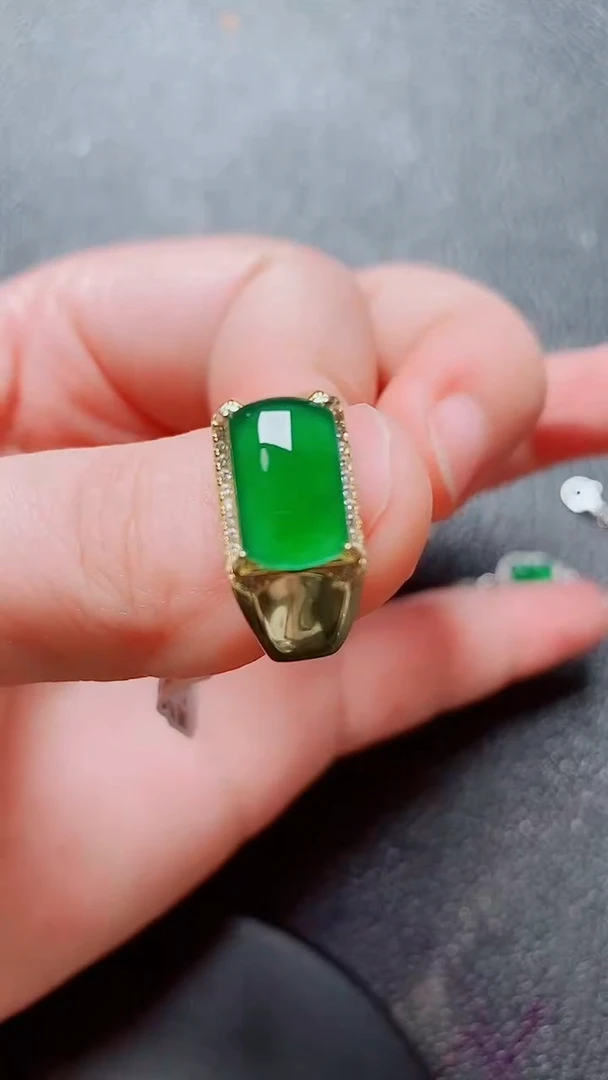 翡翠戒指银S925镶嵌翡翠