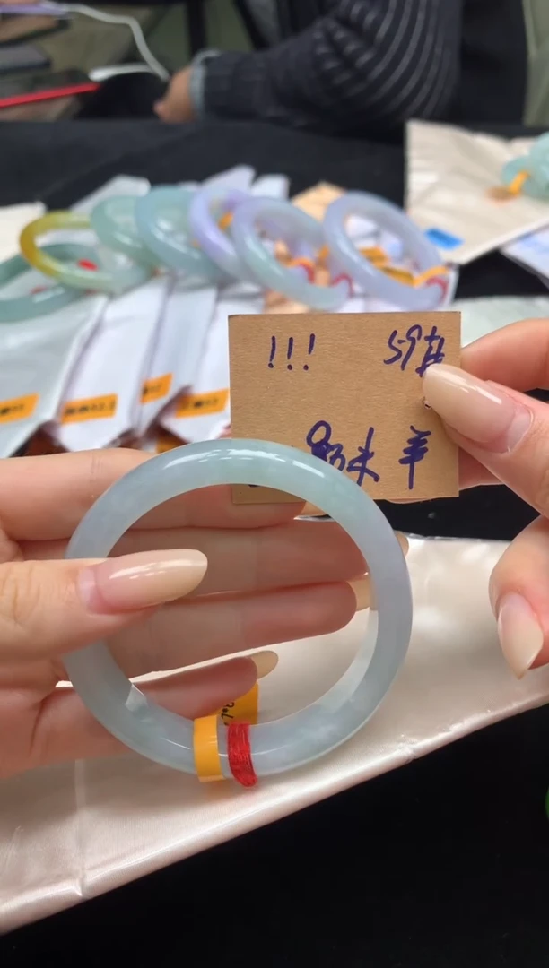 未镶嵌手镯翡翠！*！天然A货翡翠