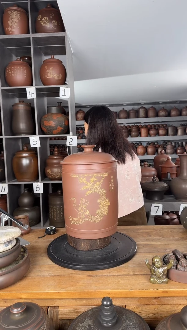 庐**三本陶手作坭兴陶8-10斤装茶叶罐手工痕迹
