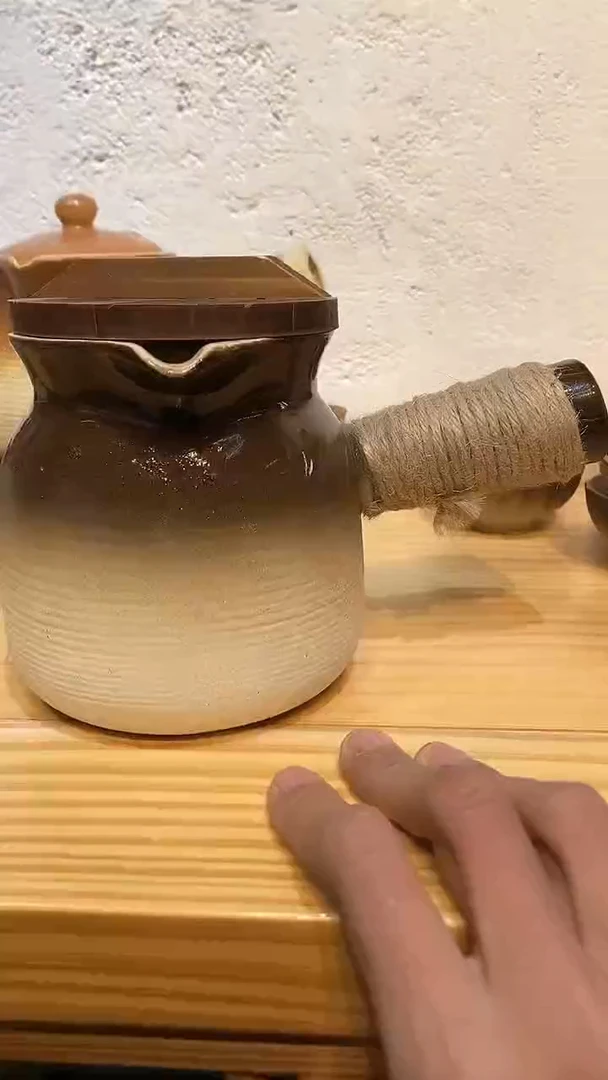 【闪购商品】800ml黑色月牙罐罐壶+木盖