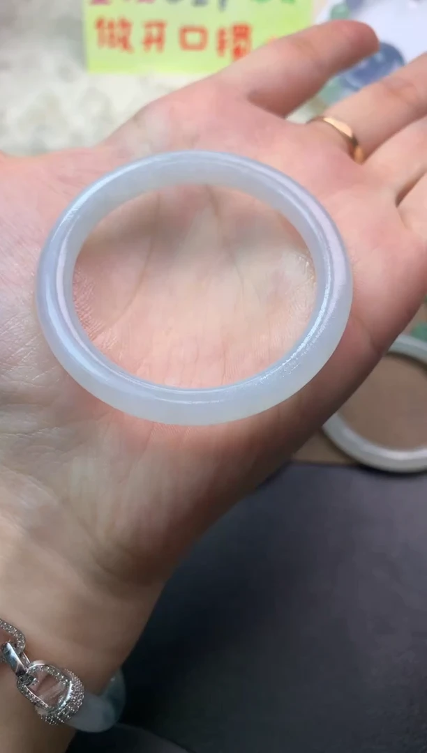 未镶嵌定制翡翠毛货翡翠