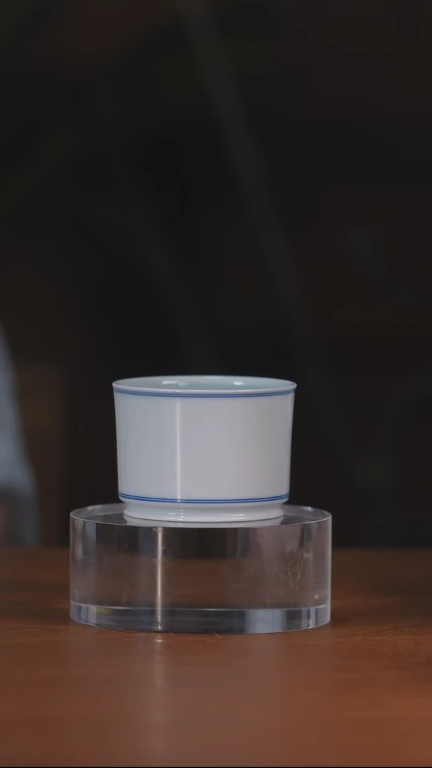 白胎容天杯