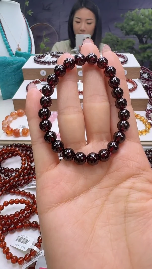 【闪购商品】石榴石手串未镶嵌酒红色石榴石手串8mm+多样式发一