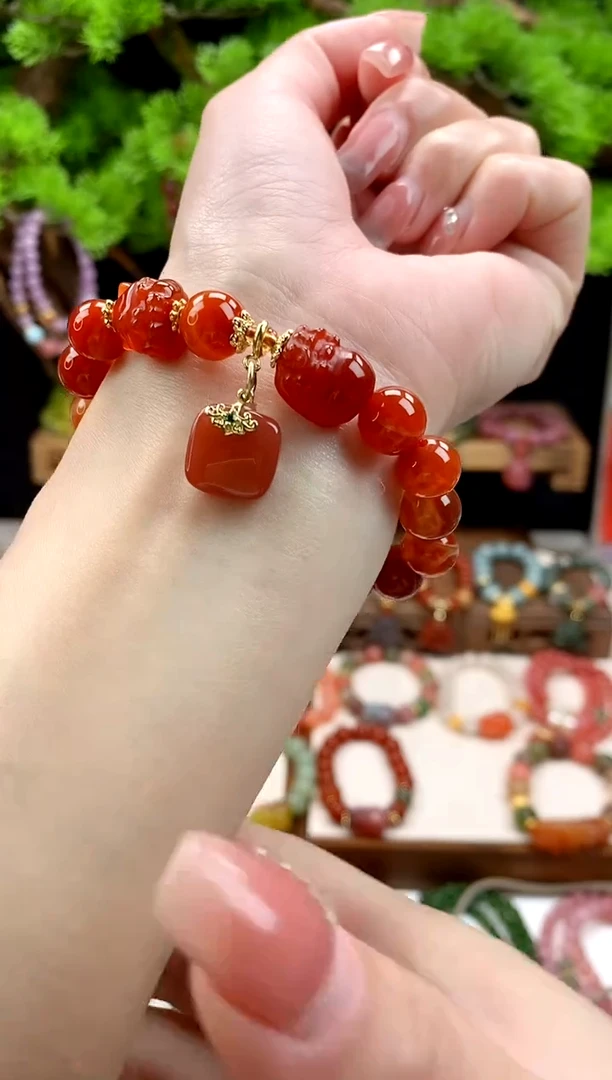 【闪购商品】玛瑙手饰未镶嵌凤九无事牌