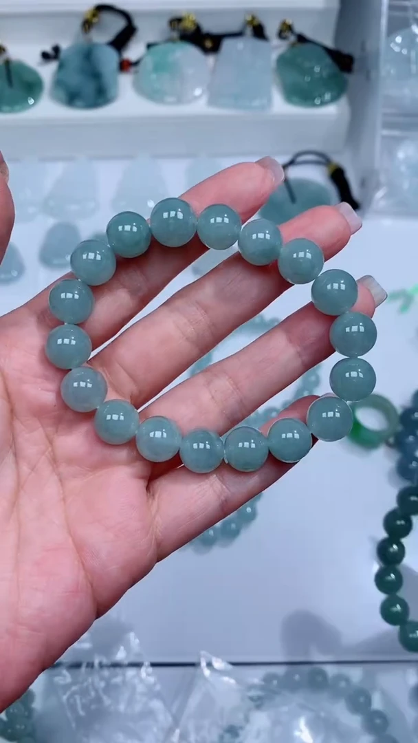 翡翠未镶嵌颈饰珠链