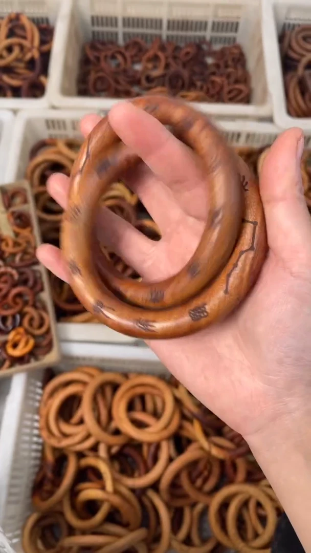 【闪购商品】木枣木70刻字款乾坤圈随机发77